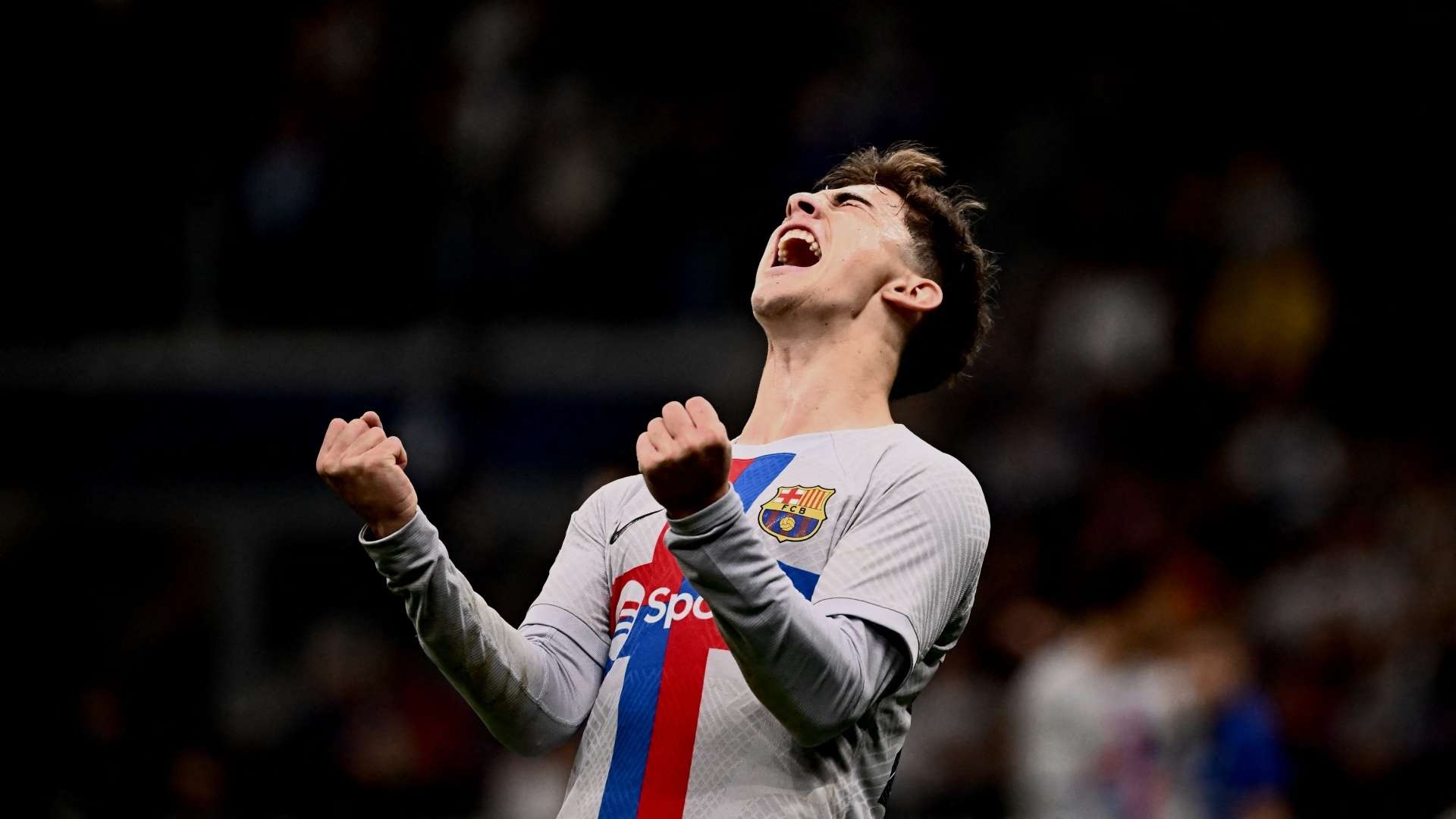 周边地区的 周边地区的